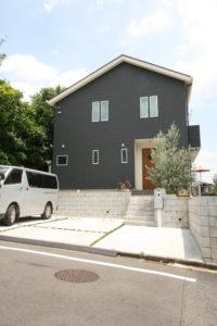 家事楽で機能的。スタイリッシュな高級感溢れる住まい。