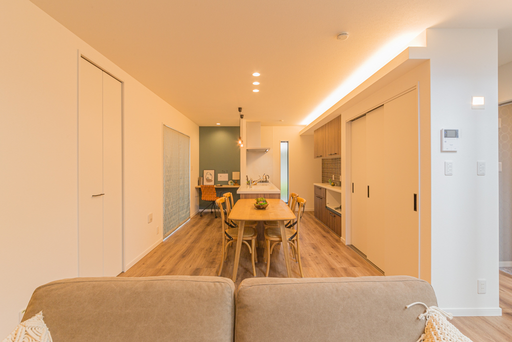 快適で暮らしやすいリビングレイアウトは縦長 横長 10畳 畳で理想のリビングにする方法を紹介します Nexthouse 自由設計の注文住宅を建てるなら